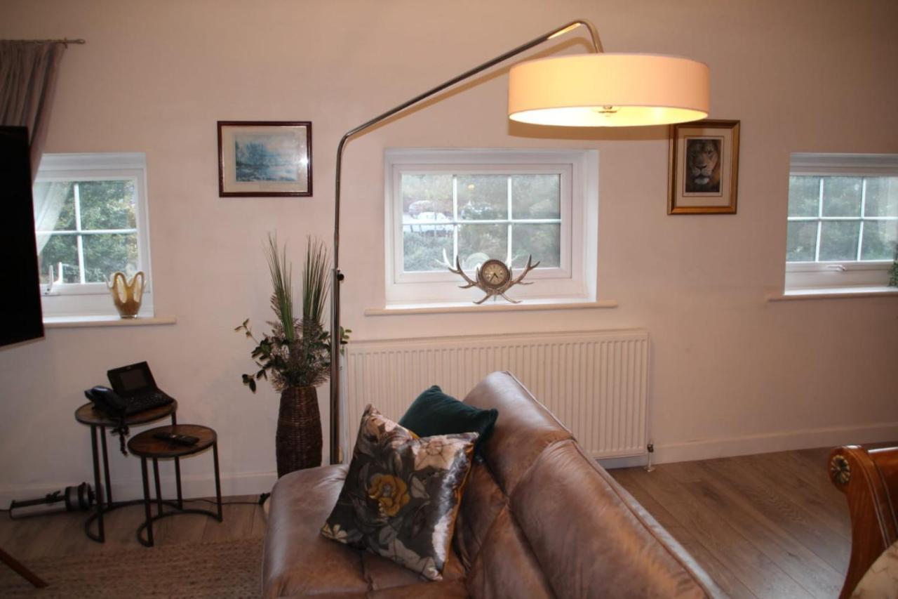 Tidworth House 1905 - Self Catering Serviced Apartment מראה חיצוני תמונה