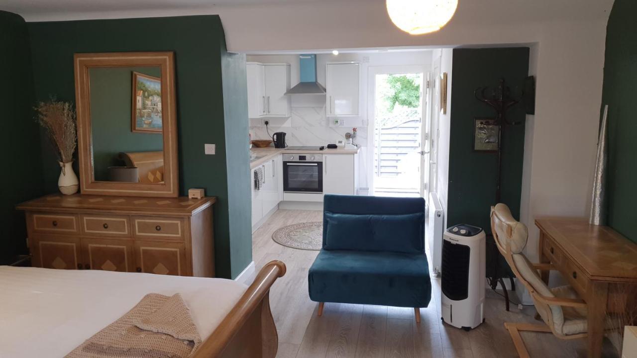 Tidworth House 1905 - Self Catering Serviced Apartment מראה חיצוני תמונה