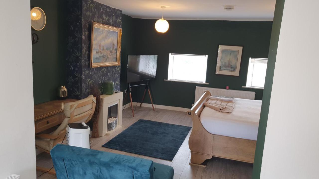 Tidworth House 1905 - Self Catering Serviced Apartment מראה חיצוני תמונה