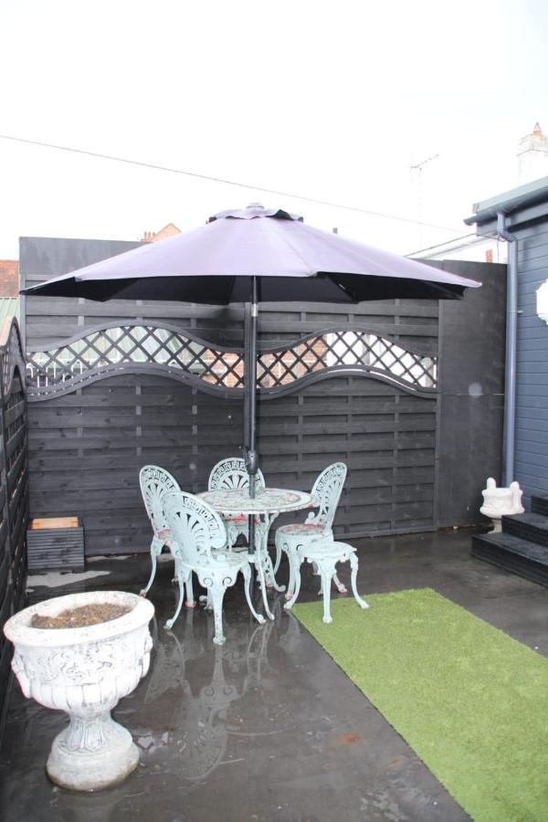 Tidworth House 1905 - Self Catering Serviced Apartment מראה חיצוני תמונה