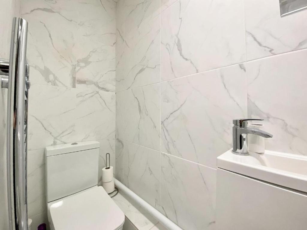 Tidworth House 1905 - Self Catering Serviced Apartment מראה חיצוני תמונה