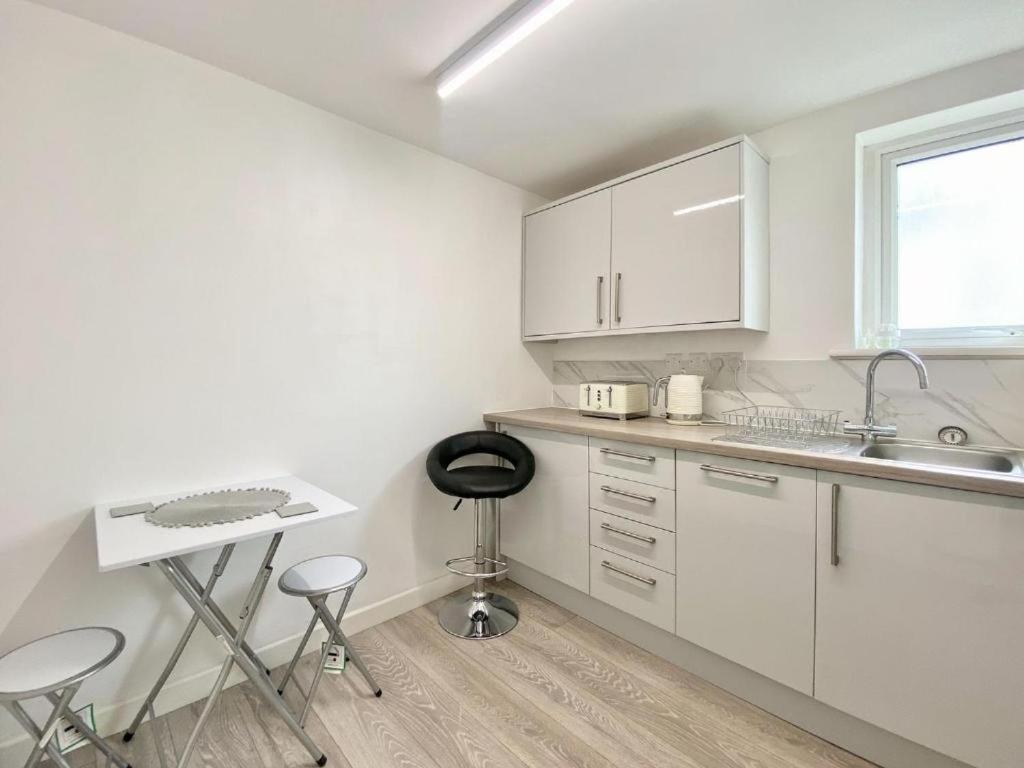 Tidworth House 1905 - Self Catering Serviced Apartment מראה חיצוני תמונה